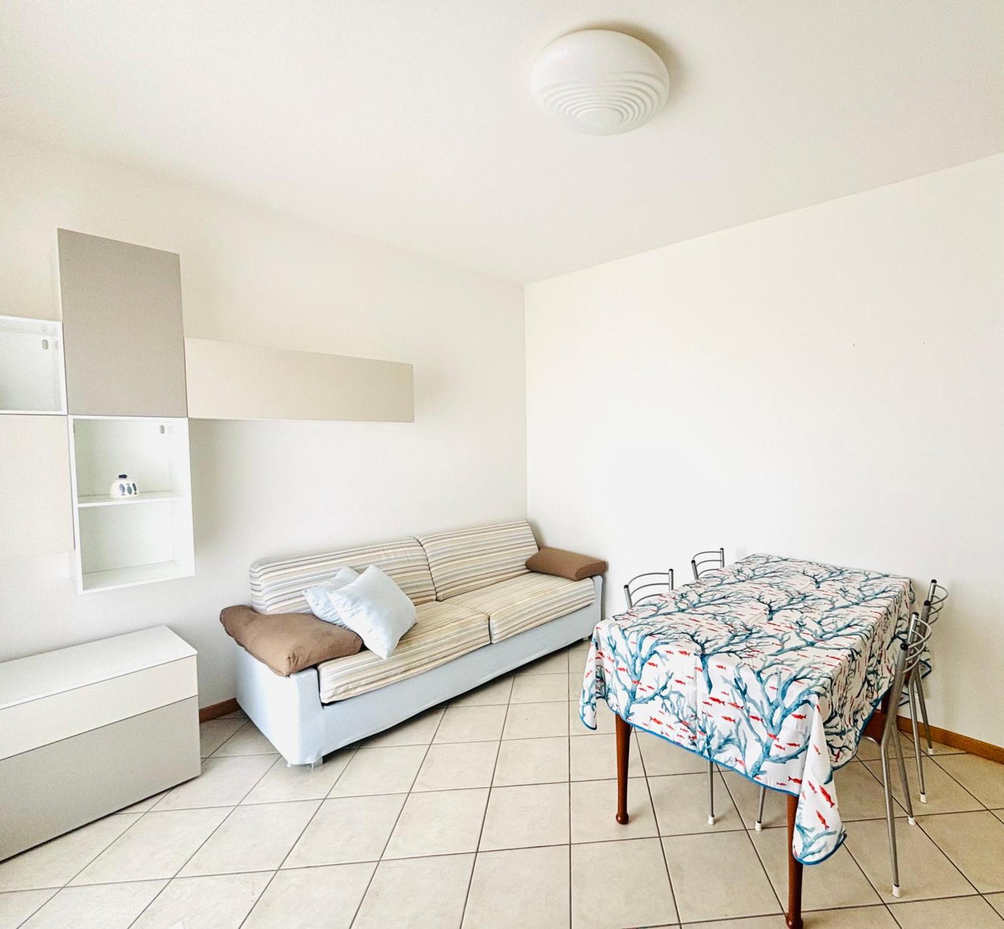 Villa Alpina - Frontemare Centrale - Immobil Relax Lido di Jesolo Exterior foto